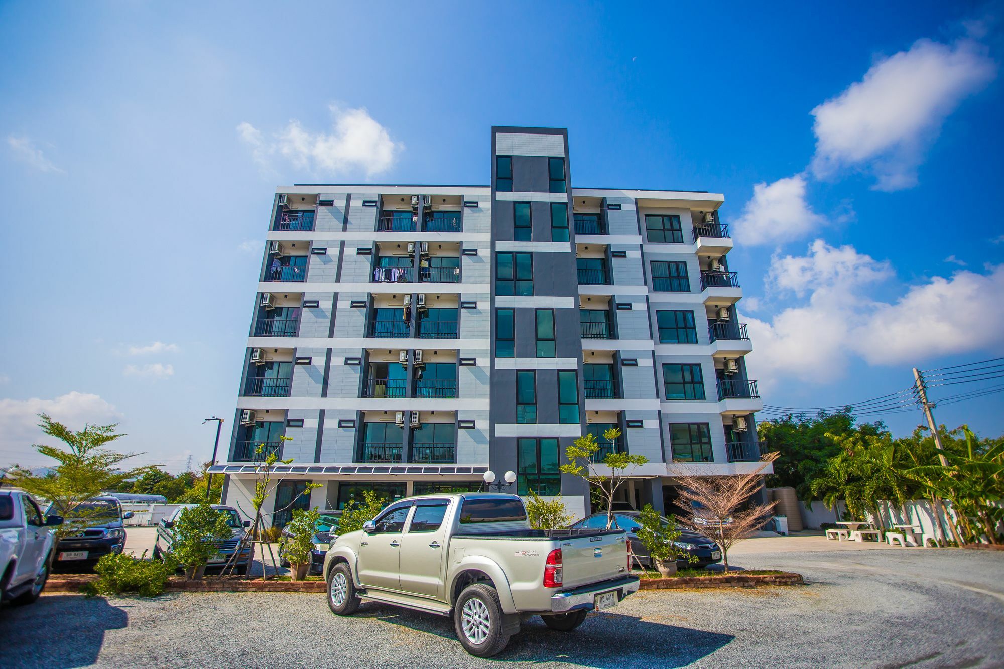 Promsook Apartment Chonburi Luaran gambar